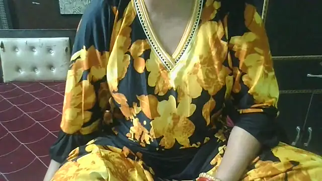 couplesuni online show from 10/29/25, 02:43