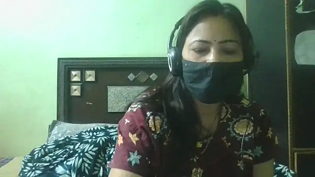 couplesuni online show from 04/22/26, 10:33