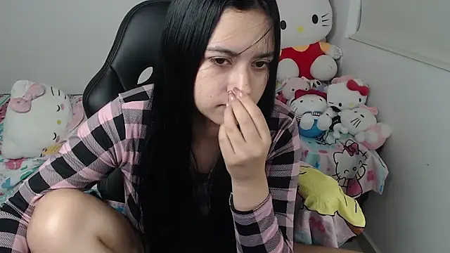Snapshot of kayla_k18 chatting on 07/02/26, 03:23 kayla k18 online show from 07/02/26, 03:23