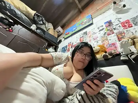 dafne19  online show from 03/29/26, 05:09