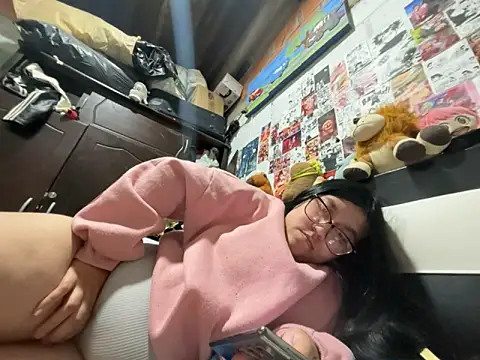 dafne19  online show from 04/01/26, 04:14