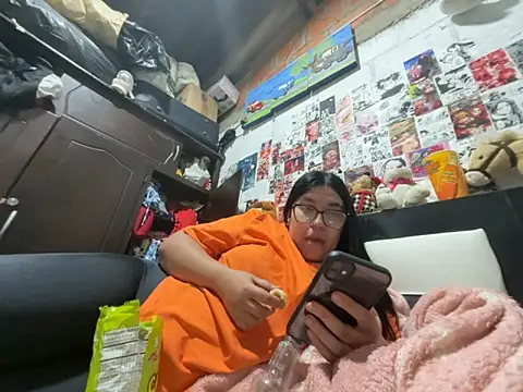 dafne19  online show from 04/14/26, 04:39