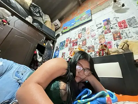 dafne19  online show from 05/10/26, 04:49