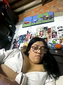 dafne19  online show from 11/15/25, 04:38