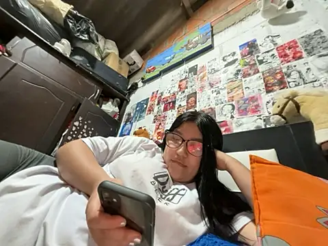 dafne19  online show from 05/03/26, 03:22