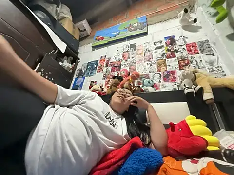 dafne19  online show from 03/01/26, 03:50