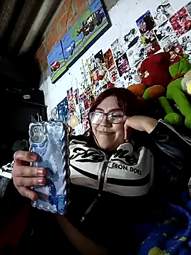 dafne19  online show from 10/17/25, 05:44