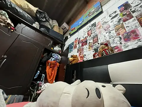 dafne19  online show from 04/26/26, 04:43