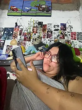 dafne19  online show from 10/30/25, 04:11