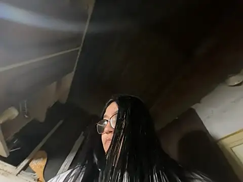 dafne19  online show from 03/16/26, 05:37