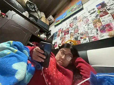 dafne19  online show from 06/01/26, 04:13