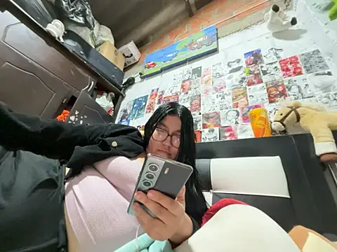 dafne19  online show from 04/10/26, 03:35