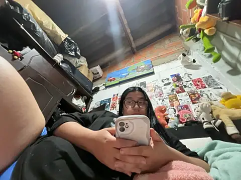 dafne19  online show from 03/20/26, 04:35