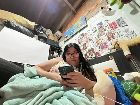 Snapshot of dafne19_ chatting on 06/23/26, 04:32 dafne19 online show from 06/23/26, 04:32