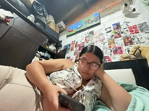 dafne19  online show from 05/24/26, 06:24