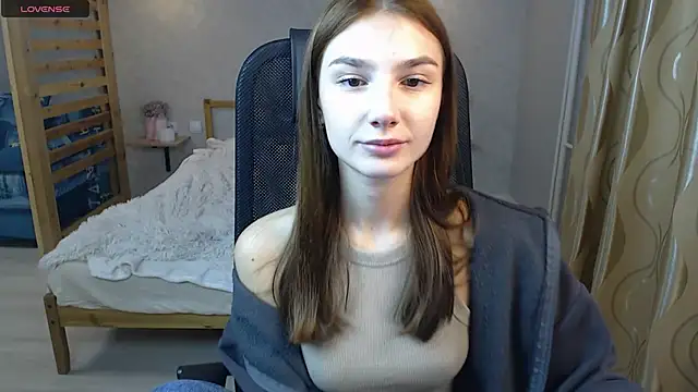 Snapshot of AnaHoney chatting on 09/29/25, 05:14 AnaHoney online show from 09/29/25, 05:14