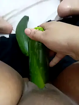 ambarlennoix online show from 04/10/26, 09:16