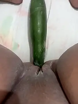 ambarlennoix online show from 04/05/26, 06:20