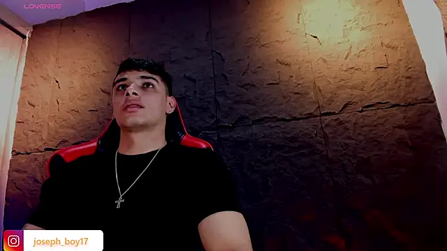 Snapshot of joseph_boy chatting on 11/01/25, 12:10 joseph boy online show from 11/01/25, 12:10