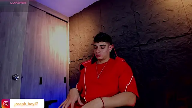 Snapshot of joseph_boy chatting on 11/02/25, 12:32 joseph boy online show from 11/02/25, 12:32