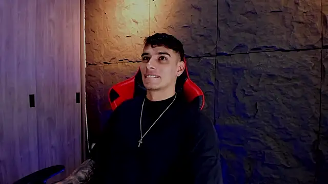 Snapshot of joseph_boy chatting on 10/03/25, 12:28 joseph boy online show from 10/03/25, 12:28