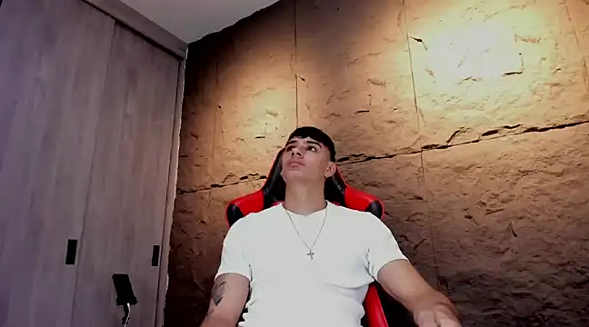 Snapshot of joseph_boy chatting on 03/16/25, 12:55 joseph boy online show from 03/16/25, 12:55