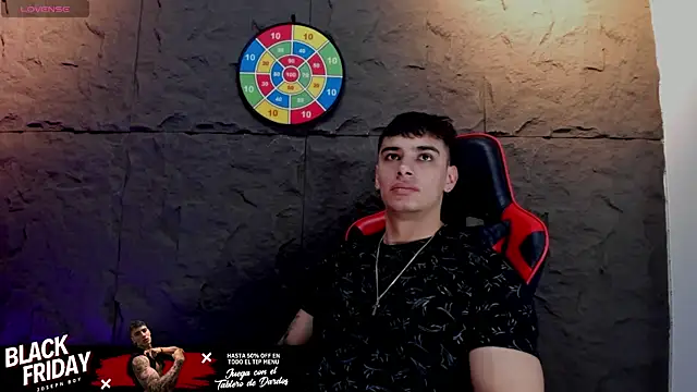 Snapshot of joseph_boy chatting on 11/28/25, 11:43 joseph boy online show from 11/28/25, 11:43