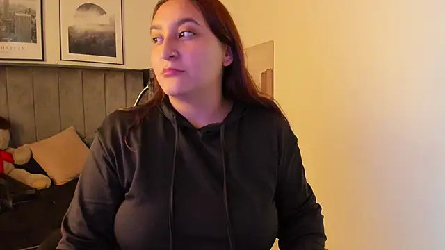 Alaia Cute online show from 03/22/25, 02:27