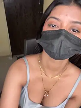 Aakanshaa   online show from 12/05/25, 03:49