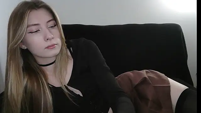 ErikaShyy online show from 03/26/26, 10:35