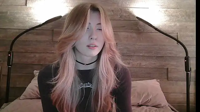 ErikaShyy online show from 03/10/25, 07:33