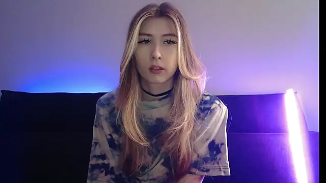 ErikaShyy online show from 02/11/26, 11:54