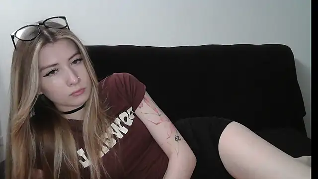 ErikaShyy online show from 02/17/26, 10:12