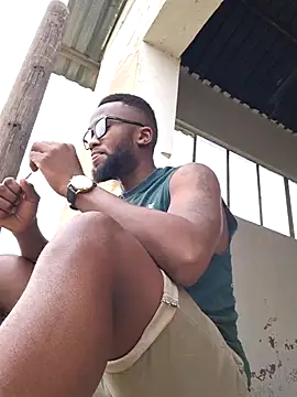 bull Giant online show from 09/27/25, 01:50