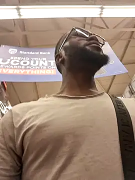 bull Giant online show from 10/07/25, 11:55