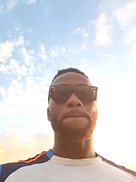 bull Giant online show from 02/01/25, 04:54