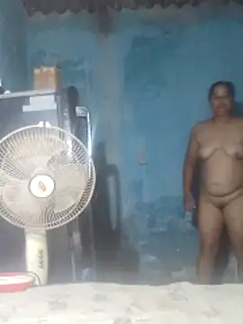 Natasha-In69 online show from 04/12/26, 10:46