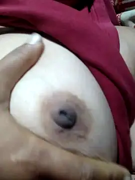 Natasha-In69 online show from 02/05/25, 11:28