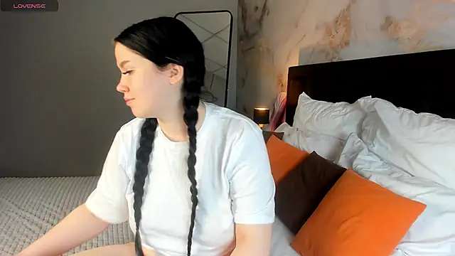 MaryAriel online show from 03/13/25, 03:11