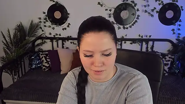 MaryAriel online show from 02/23/25, 07:33