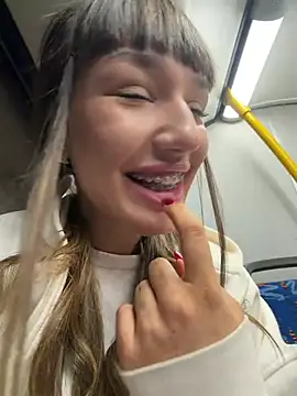 Sophie Avory online show from 02/18/26, 05:31