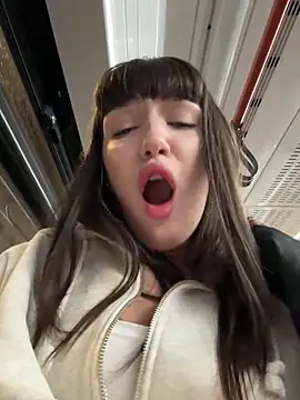 Sophie Avory online show from 02/27/25, 08:53