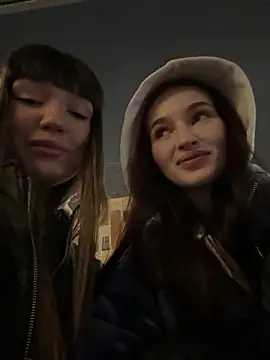 Sophie Avory online show from 11/17/25, 03:49