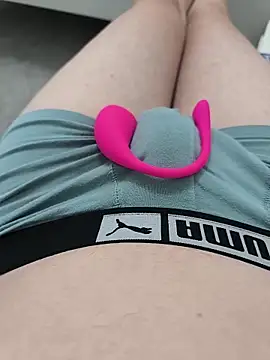 geilehecke1 online show from 10/30/25, 04:59