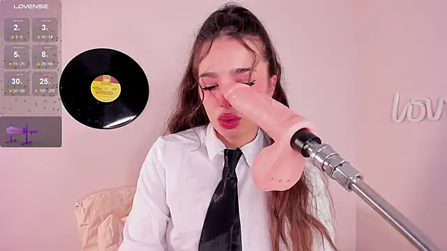 LosAlicee online show from 10/22/25, 07:02