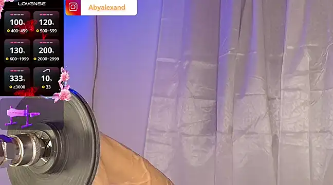 Snapshot of baby_alexx chatting on 01/04/25, 10:05 baby alexx online show from 01/04/25, 10:05