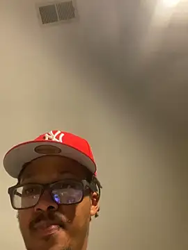 Snapshot of demonpt3 chatting on 03/23/25, 03:32 demonpt3 online show from 03/23/25, 03:32