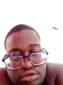 Snapshot of Jeanlaurent972 chatting on 11/30/25, 04:19 Jeanlaurent972 online show from 11/30/25, 04:19