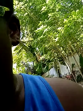 Snapshot of Jeanlaurent972 chatting on 10/24/25, 02:16 Jeanlaurent972 online show from 10/24/25, 02:16