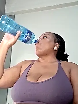 hugemelonsxxx online show from 10/06/25, 11:55